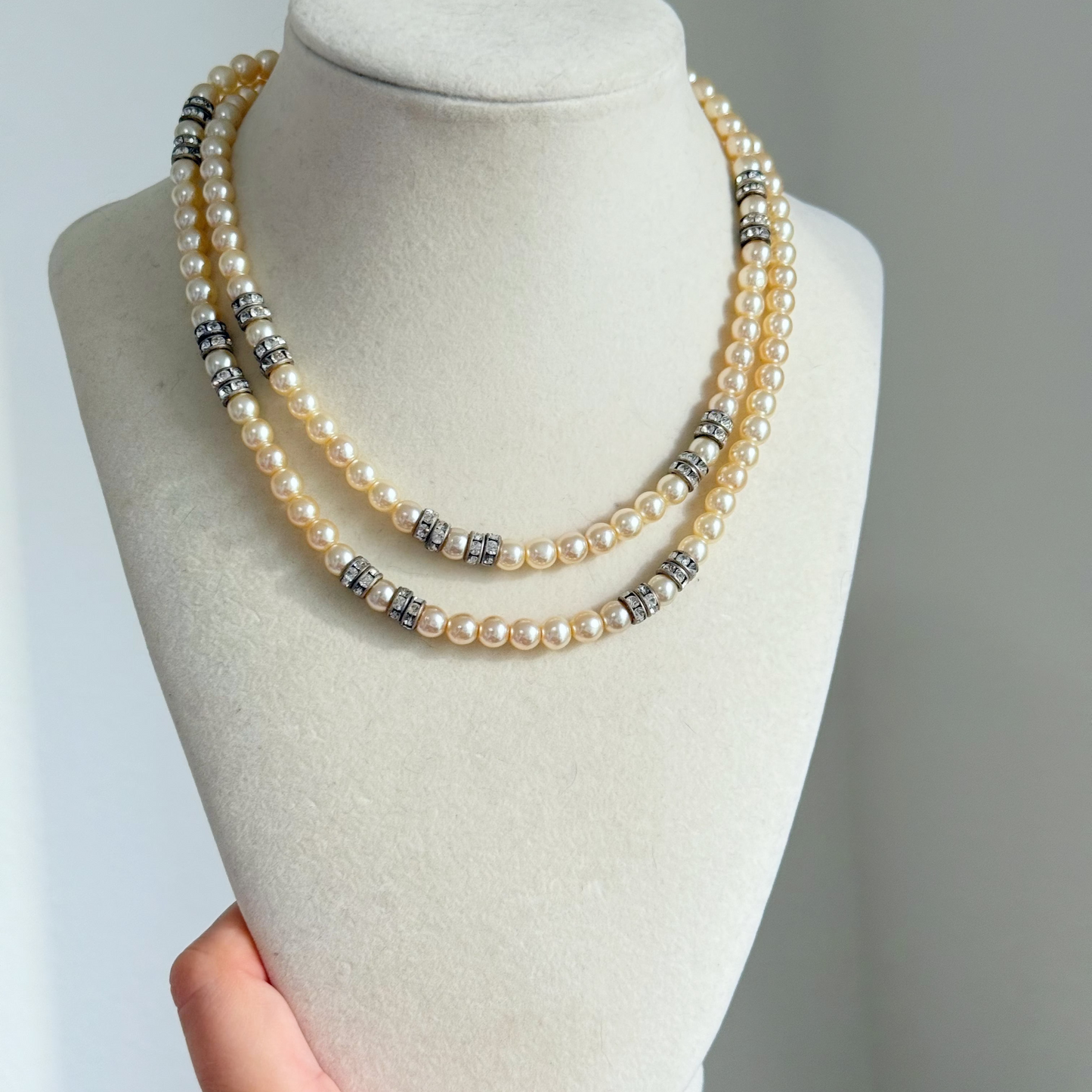 Vintage Mid-Century Faux Pearl Necklace