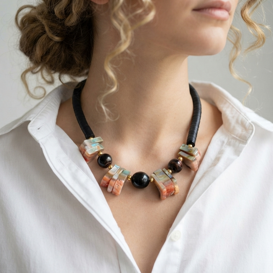 Vintage Shell & Black Stone Necklace